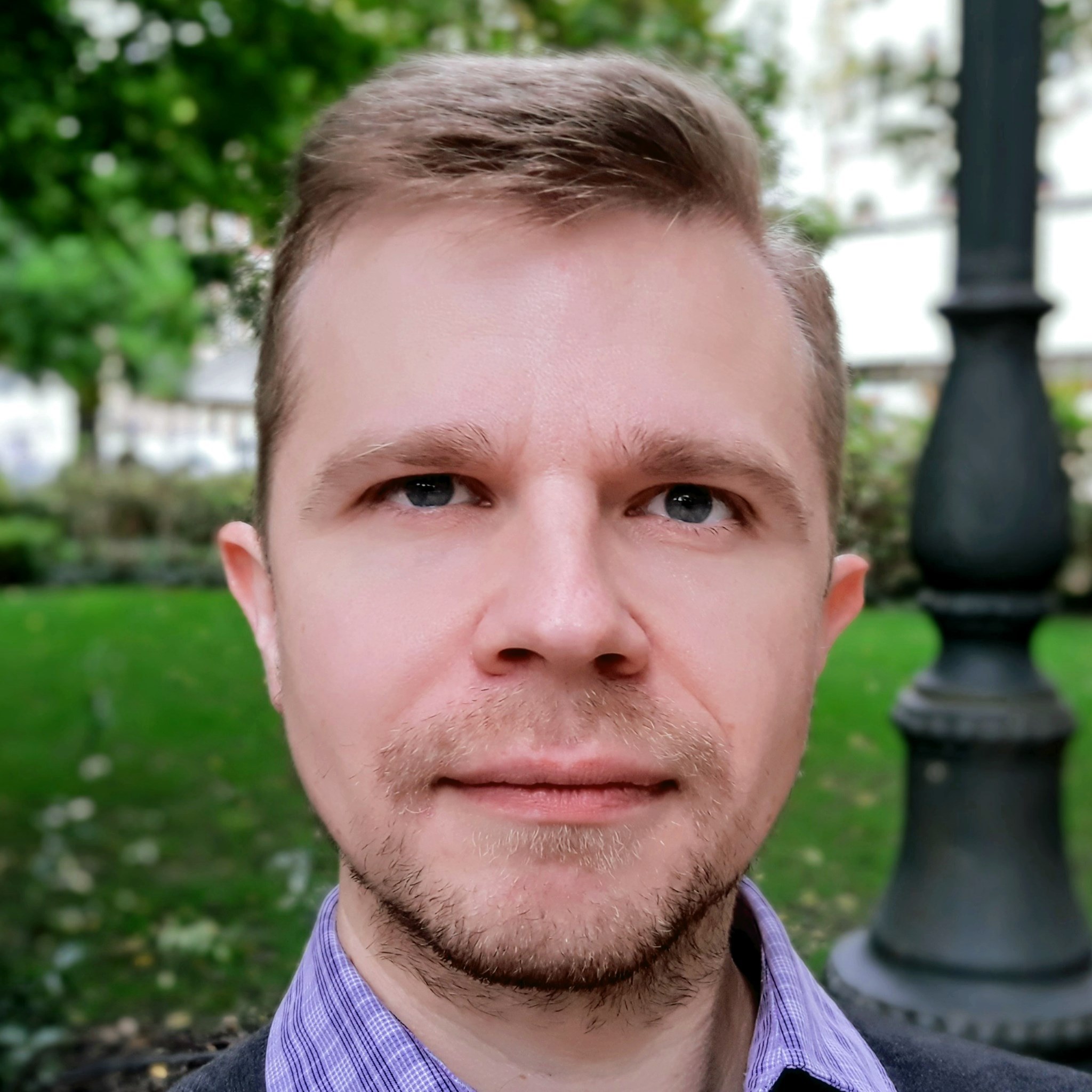Richárd Ádám Dr. Vécsey